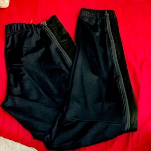 D/EHLIE men’s athletic pants size L, Black.